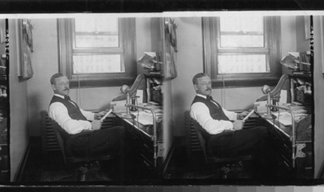 Mr. Jerome. District attorney at his desk. New York. Keystone-Mast
Collection, UCR/California Museum of Photography, University of California at
Riverside. Impresión fotográfica 7,18 × 4,18
pulgadas. Registro 1996.0009.WX13006.SS.