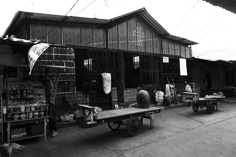 Capilla católica, Mercado de El Potrerillo. Pasto, Colombia