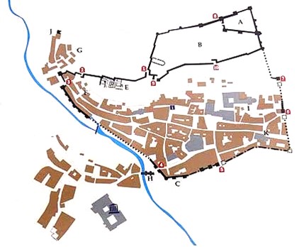 Plano del castillo y el casco histórico de Molina de Aragón con los tres recintos fortificados