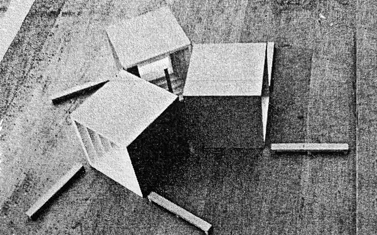 Fotografía de la maqueta y planta de conjunto, 1952