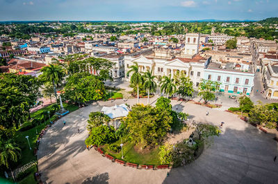 Imagen del parque Vidal de Santa Clara, ubicada al centro de Cuba. Lugar de mayor concurrencia en la urbe, capital provincial de Villa Clara