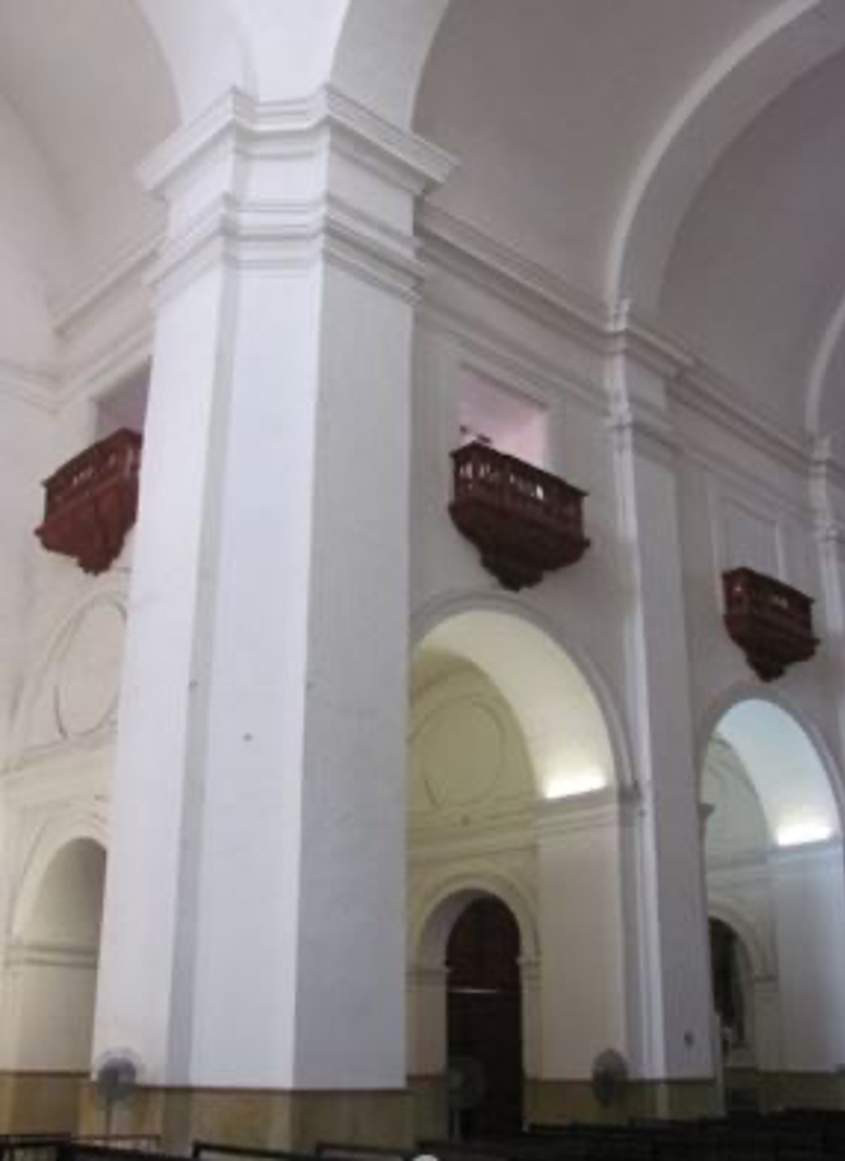 Balcones y corredor sobre capillas laterales del templo San Pedro Claver, Cartagena, 1736