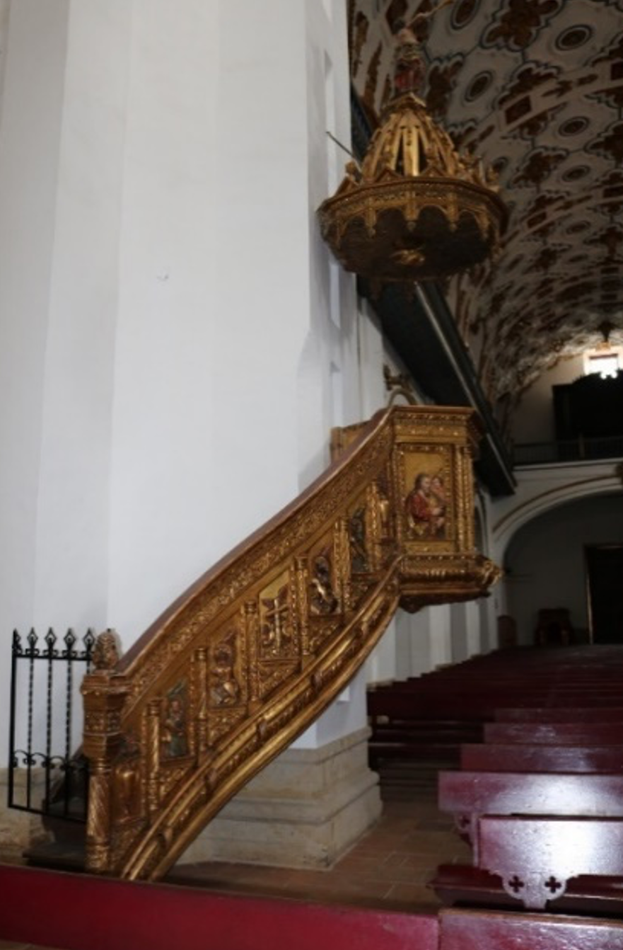 Templo de San Ignacio, escalera y púlpito, elaborado por el H. Diego Loessing, Santafé