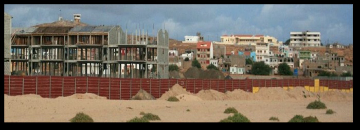 Ejemplo del impacto
visual en el paisaje de la isla debido a algunas construcciones