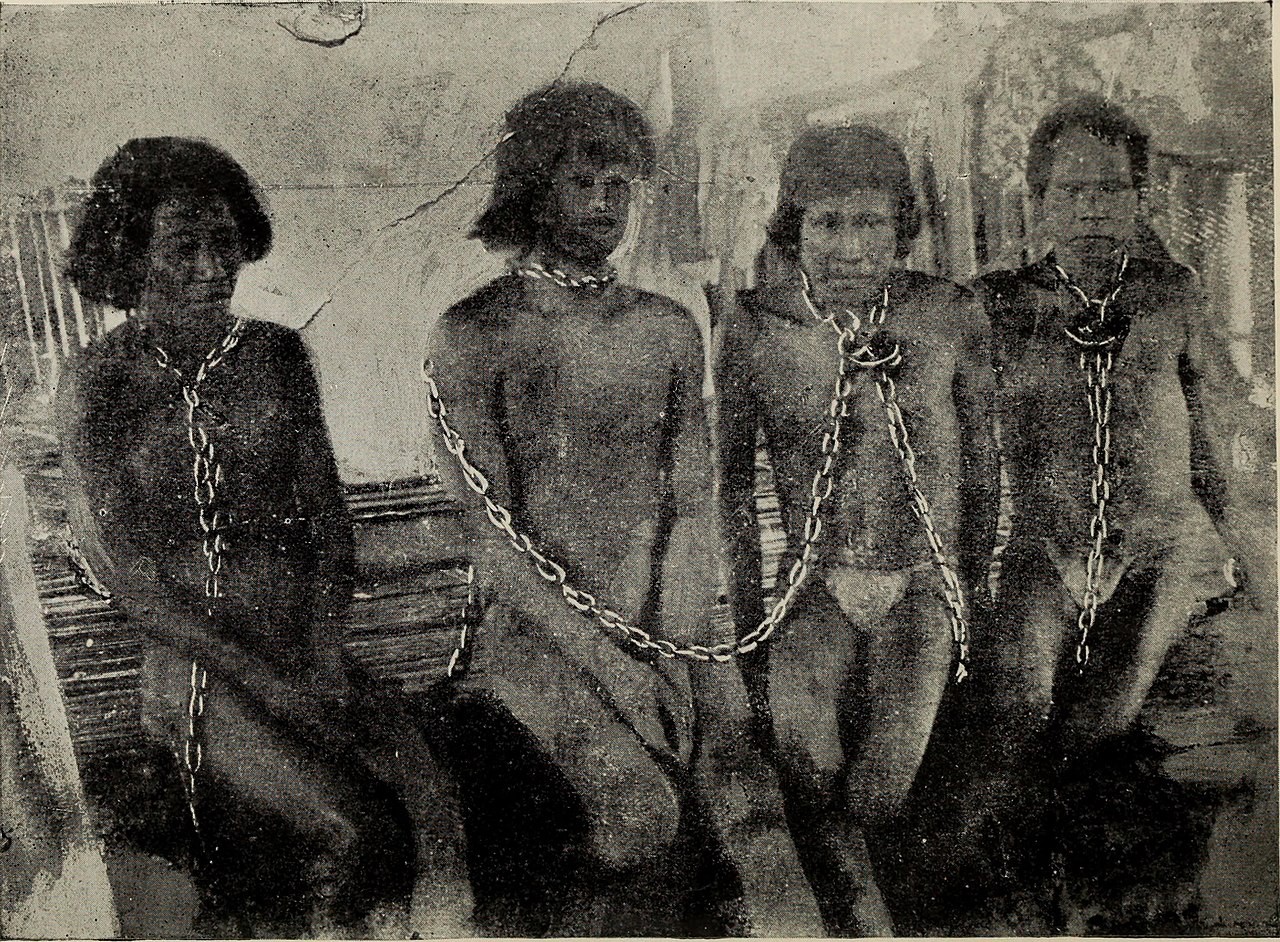 Indígenas en las caucherías de la Casa Arana, hacia 1909