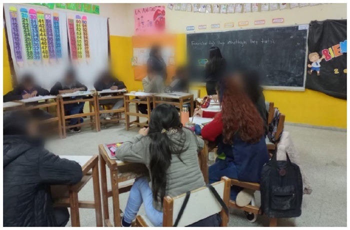 
Trabajo en clase en torno a las adivinanzas en el CIFMA, Sauzalito
