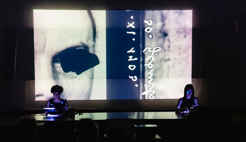  Conferencia perform&aacute;tica La resistencia de las piedras, Alejandra Reyero y Maia Navas. Festival Cataliza, Ciudad de Resistencia (Chaco, Argentina), 29de octubre de 2023 