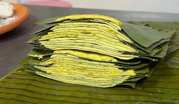  Cristina Consuegra, Tamal de telita, 2024, ma&iacute;z, fr&iacute;jol, zapallo y hoja de pl&aacute;tano.