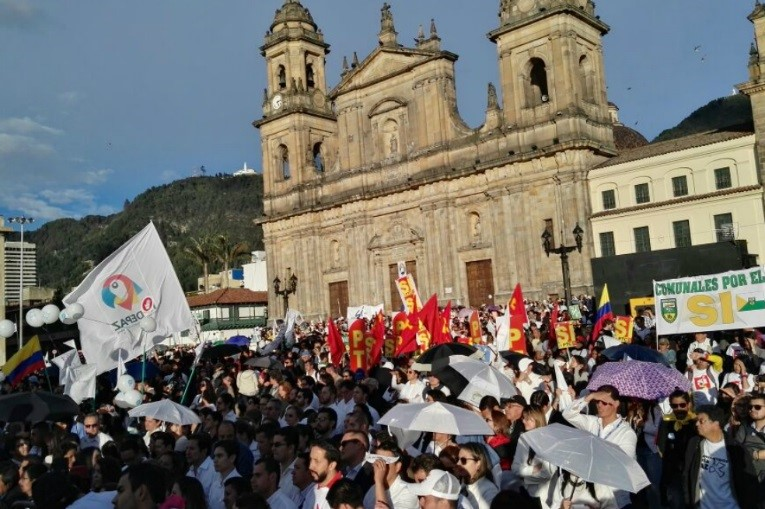 Plaza de Bolívar, Bogotá, día de firma del acuerdo final